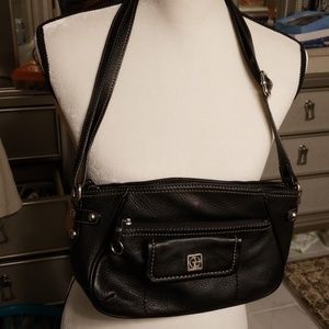 Giani Bernini black leather shoulder bag Perfect!